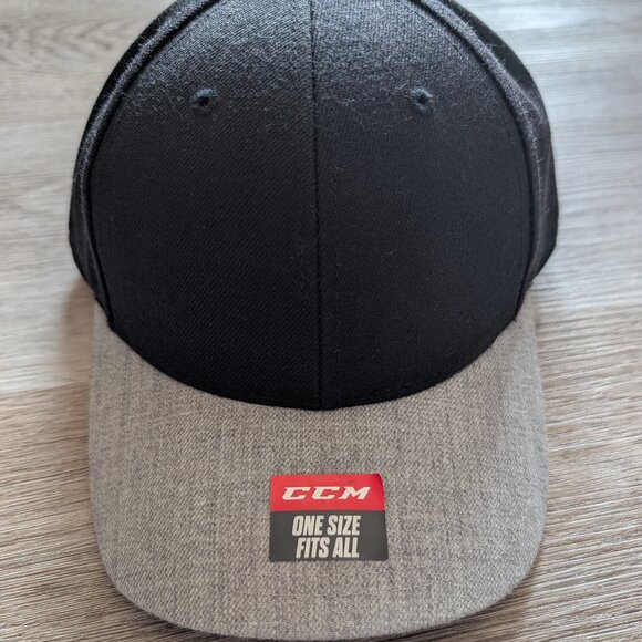CCM youth hat NEW - Picture 1 of 6